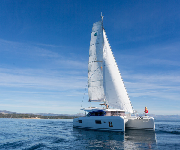 Catamaran retreat